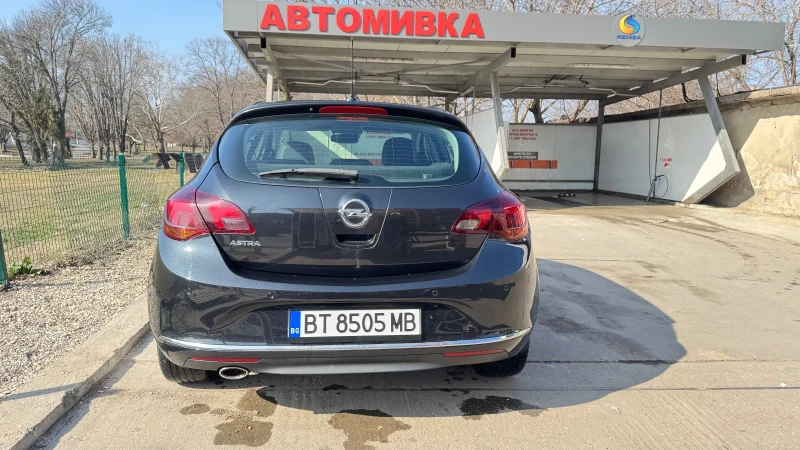 Opel Astra 1, 4t Cosmo, снимка 8 - Автомобили и джипове - 49589316