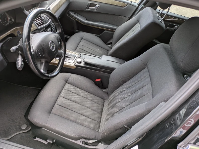 Mercedes-Benz E 220 220CDI, снимка 8 - Автомобили и джипове - 50497071