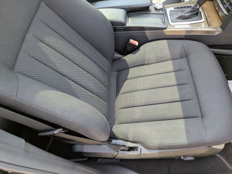 Mercedes-Benz E 220 220CDI, снимка 17 - Автомобили и джипове - 50497071