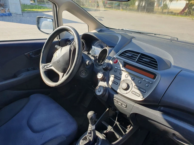 Honda Jazz 1.4 i-VTEC, снимка 11 - Автомобили и джипове - 52124184