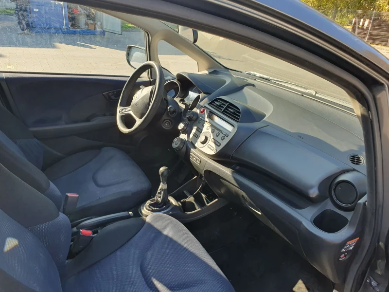 Honda Jazz 1.4 i-VTEC, снимка 10 - Автомобили и джипове - 52124184