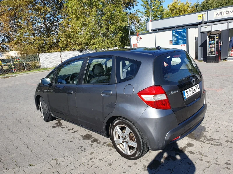 Honda Jazz 1.4 i-VTEC, снимка 4 - Автомобили и джипове - 52124184