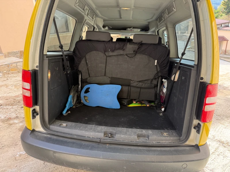 VW Caddy Maxi, снимка 13 - Автомобили и джипове - 52141426