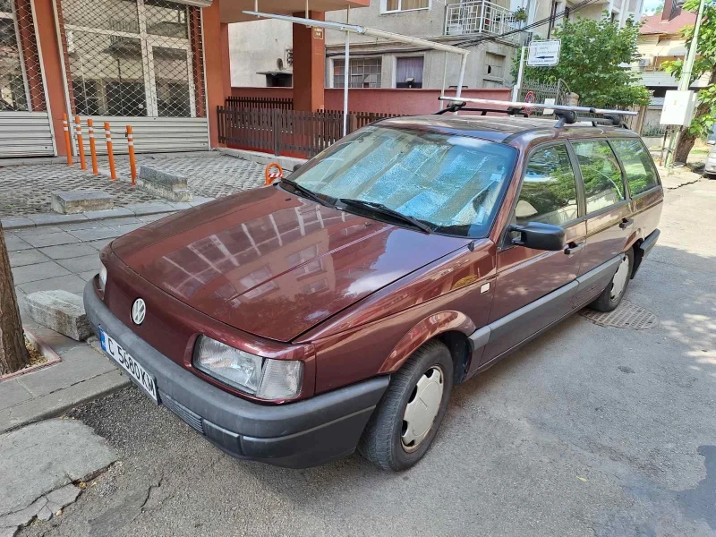 VW Passat, снимка 2 - Автомобили и джипове - 52448597