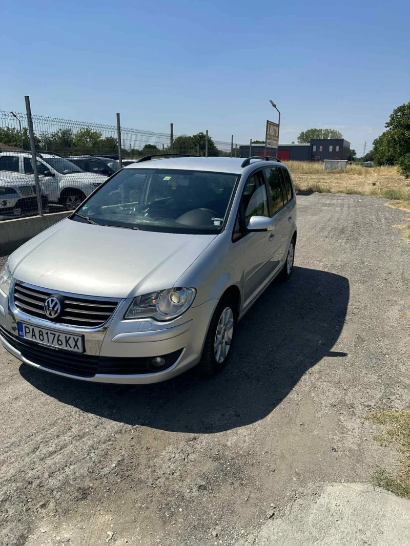 VW Touran, снимка 2 - Автомобили и джипове - 52536301
