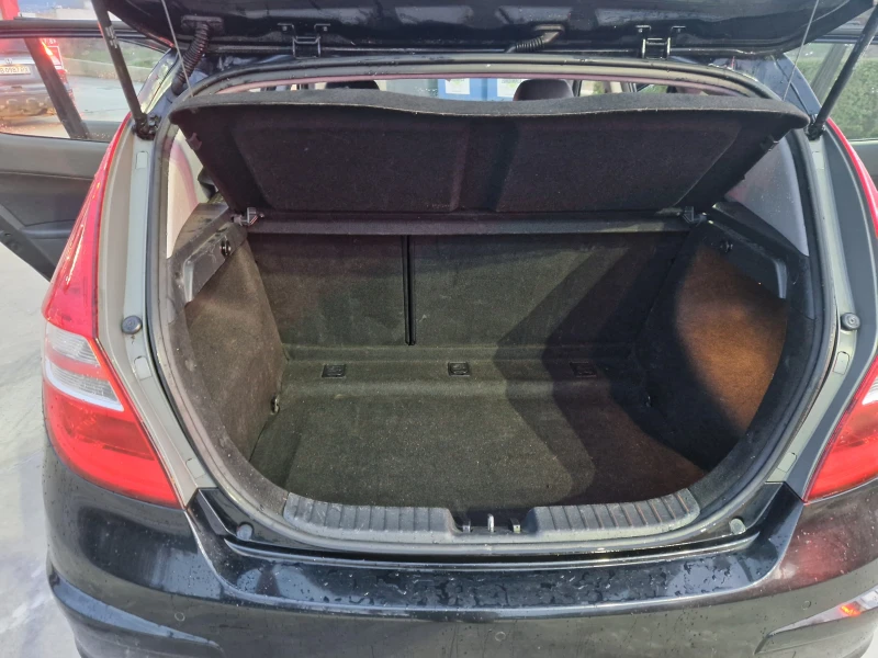 Hyundai I30 2.0I-143кс./Бензин/Нави, снимка 10 - Автомобили и джипове - 52682781