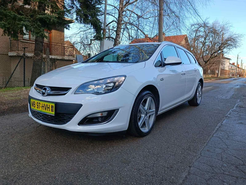 Opel Astra 1.7 CDTI, снимка 3 - Автомобили и джипове - 53126094