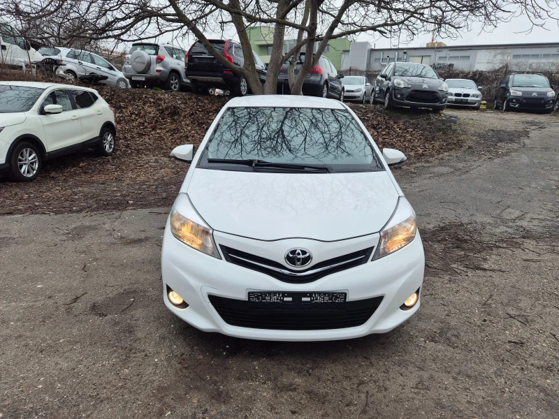 Toyota Yaris 1.4D-4D НОВ ВНОС ИТАЛИЯ БЕЗ РЪЖДИ И ЗАБЕЛЕЖКИ , снимка 2 - Автомобили и джипове - 53506798