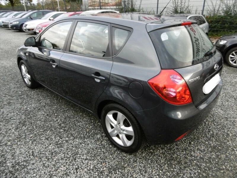 Kia Ceed 1.6 GAS - изображение 6