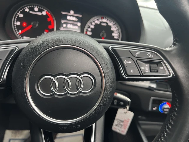 Audi A3 / 2.0 TFSI Komfort / FWD / ПАНОРАМА / CARFAX , снимка 17 - Автомобили и джипове - 53306603