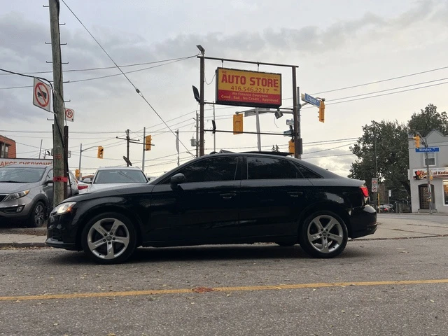 Audi A3 / 2.0 TFSI Komfort / FWD / ПАНОРАМА / CARFAX  - изображение 8