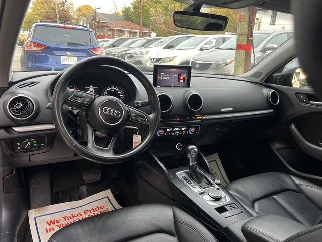 Audi A3 / 2.0 TFSI Komfort / FWD / ПАНОРАМА / CARFAX , снимка 11 - Автомобили и джипове - 53306603