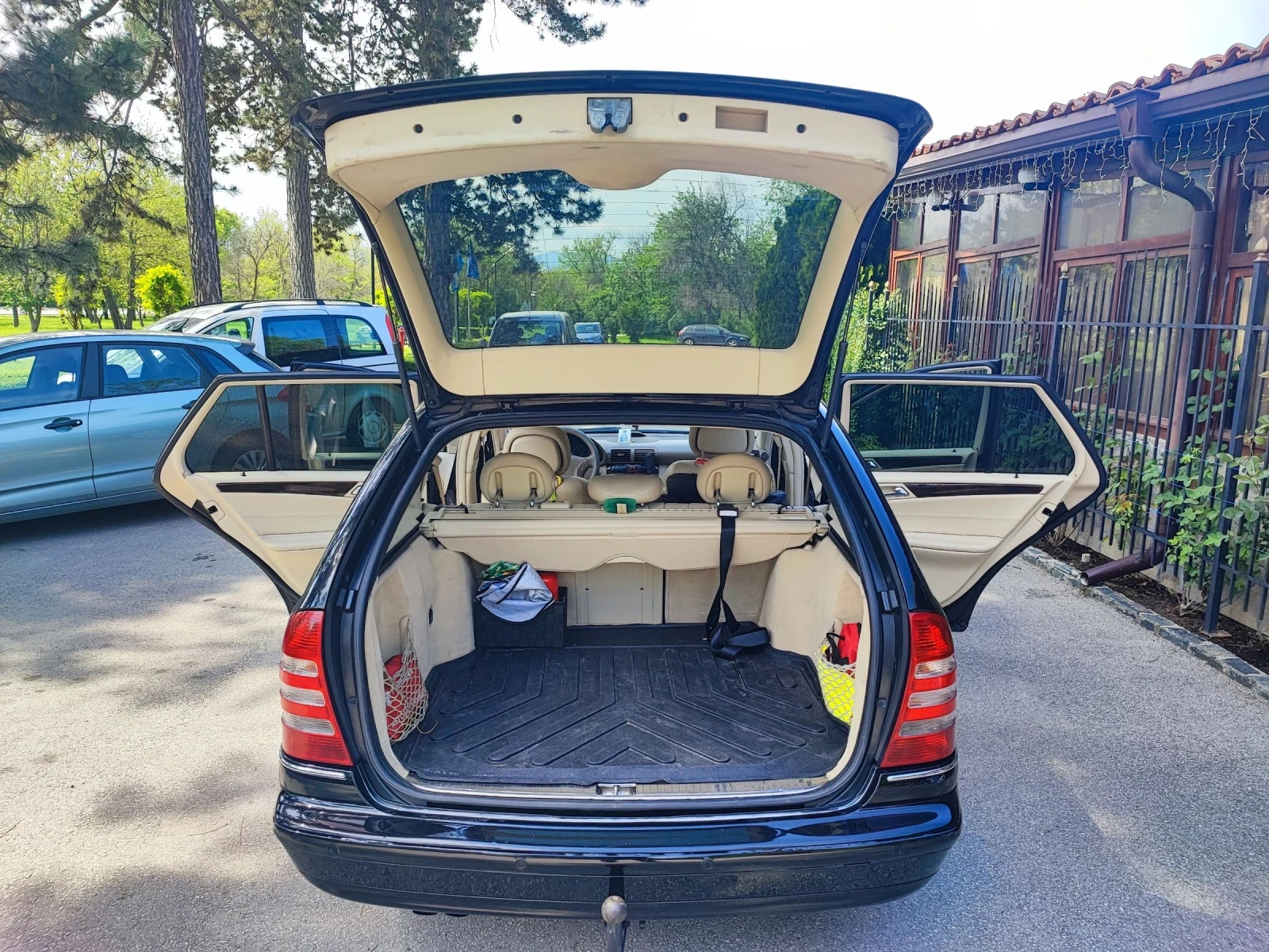 Mercedes-Benz C 320  - изображение 6