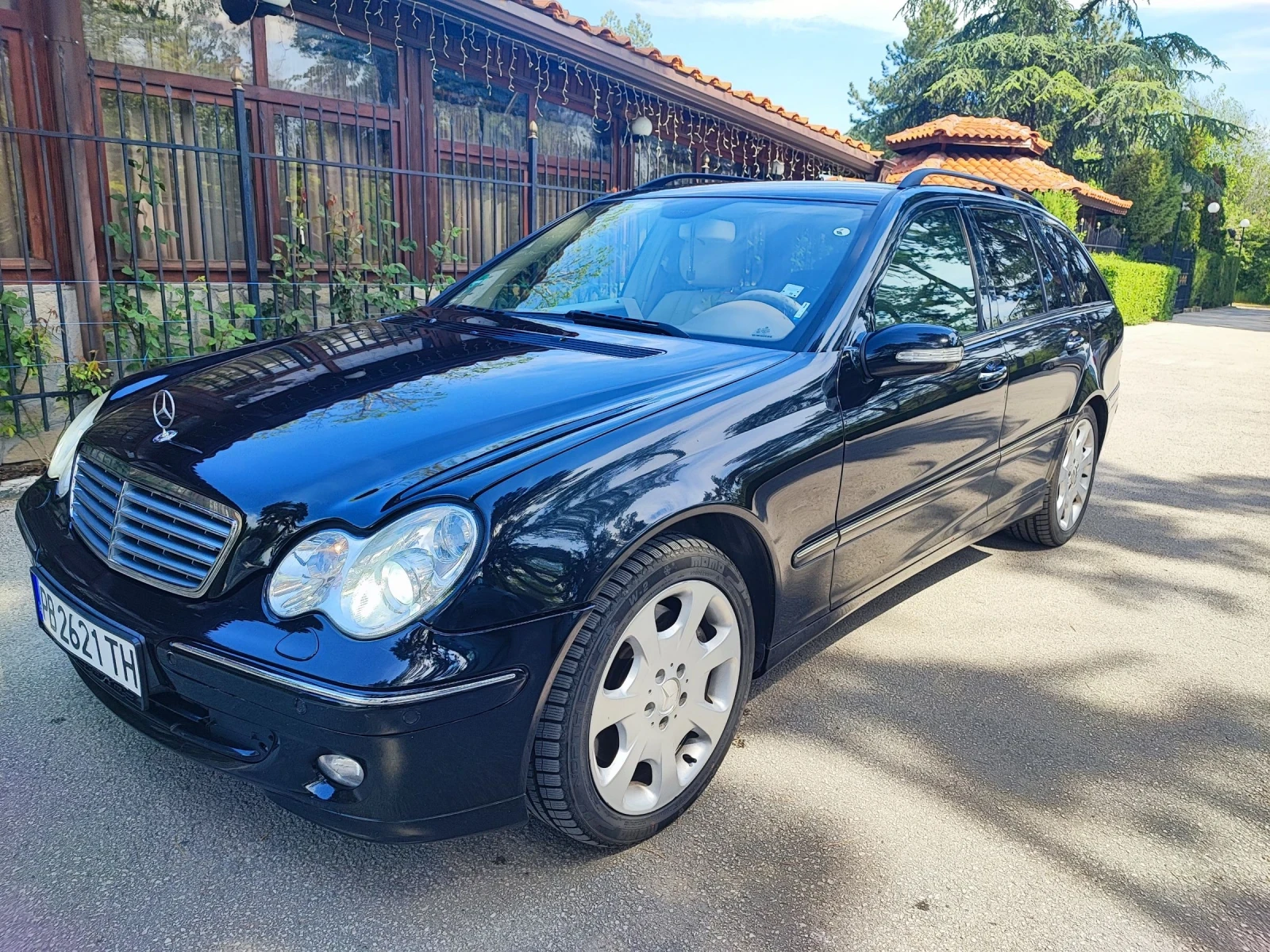 Mercedes-Benz C 320  - изображение 2