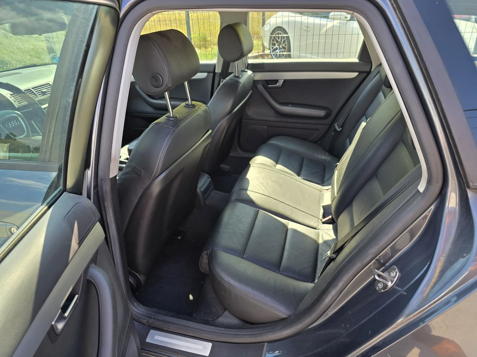 Audi A4 2.0TDI/AUTO - изображение 10