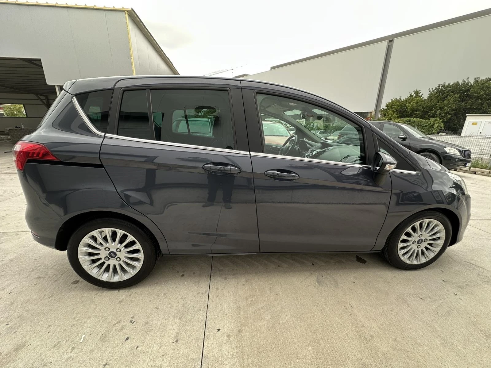 Ford B-Max 1.6 95ps Italia Отличен - изображение 7