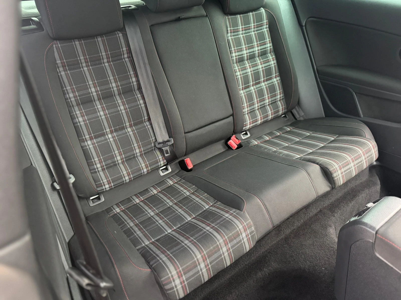 VW Golf 6 2.0 TSI GTI DSG LED Climatronic CarPlay | Mobile.bg   11