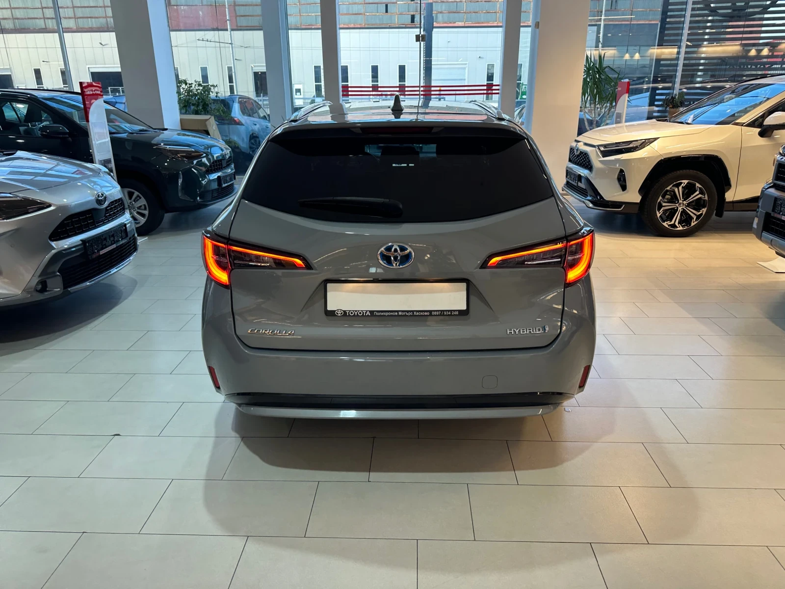 Toyota Corolla Active* 1.8 | Mobile.bg � ����������� 4