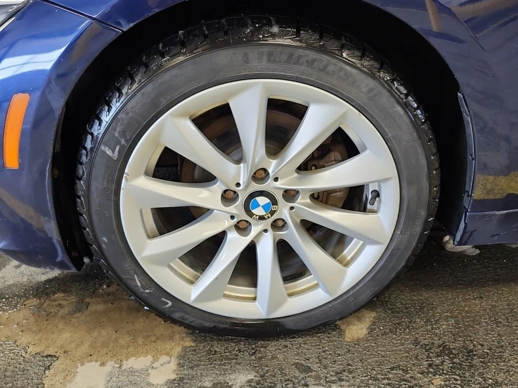 BMW 330 * 330I XDRIVE * ПОДГРЕВ * ОТ ПРЕДСТАВИТЕЛСТВО - изображение 6