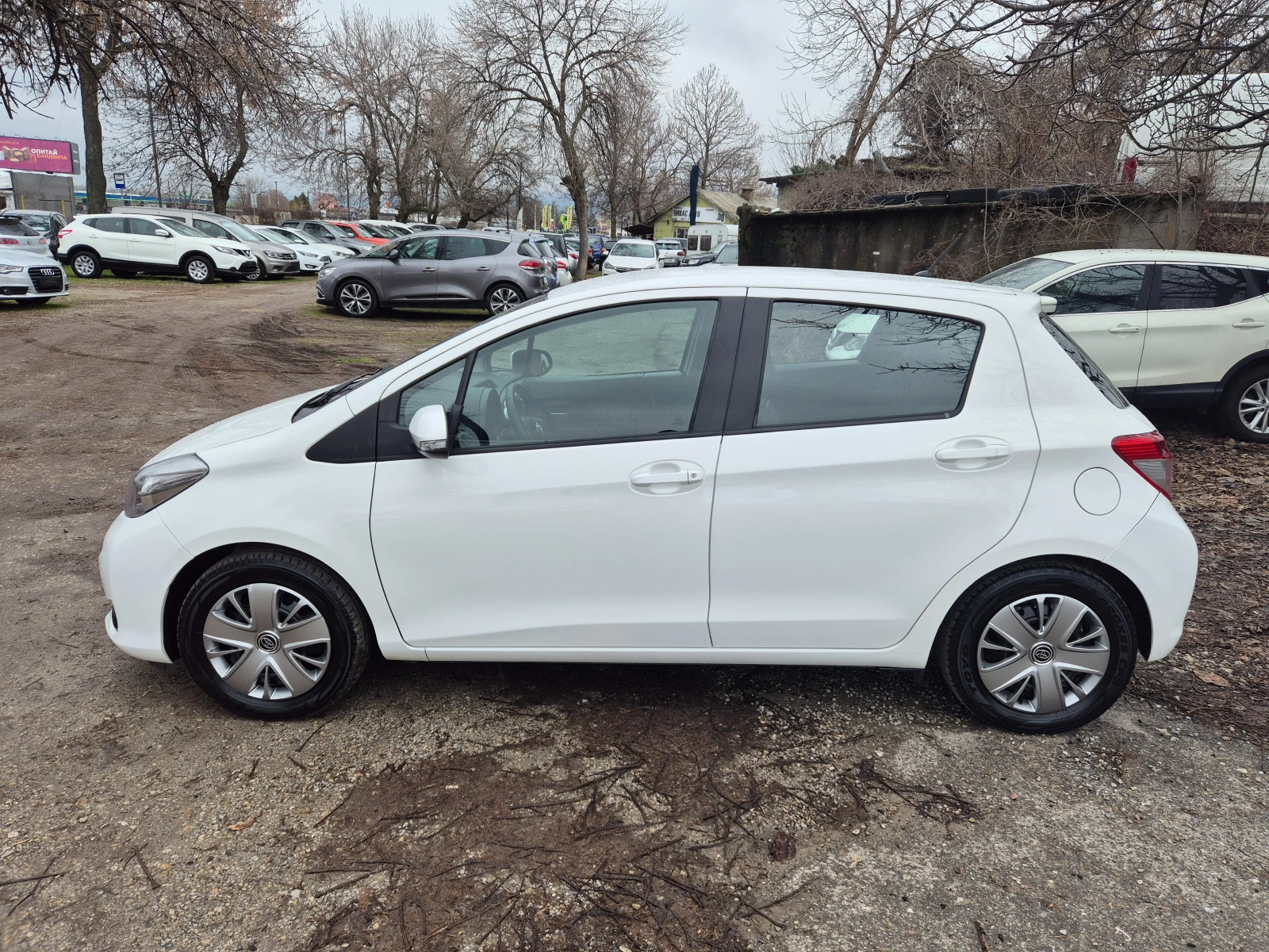 Toyota Yaris 1.4D-4D НОВ ВНОС ИТАЛИЯ БЕЗ РЪЖДИ И ЗАБЕЛЕЖКИ  - изображение 7
