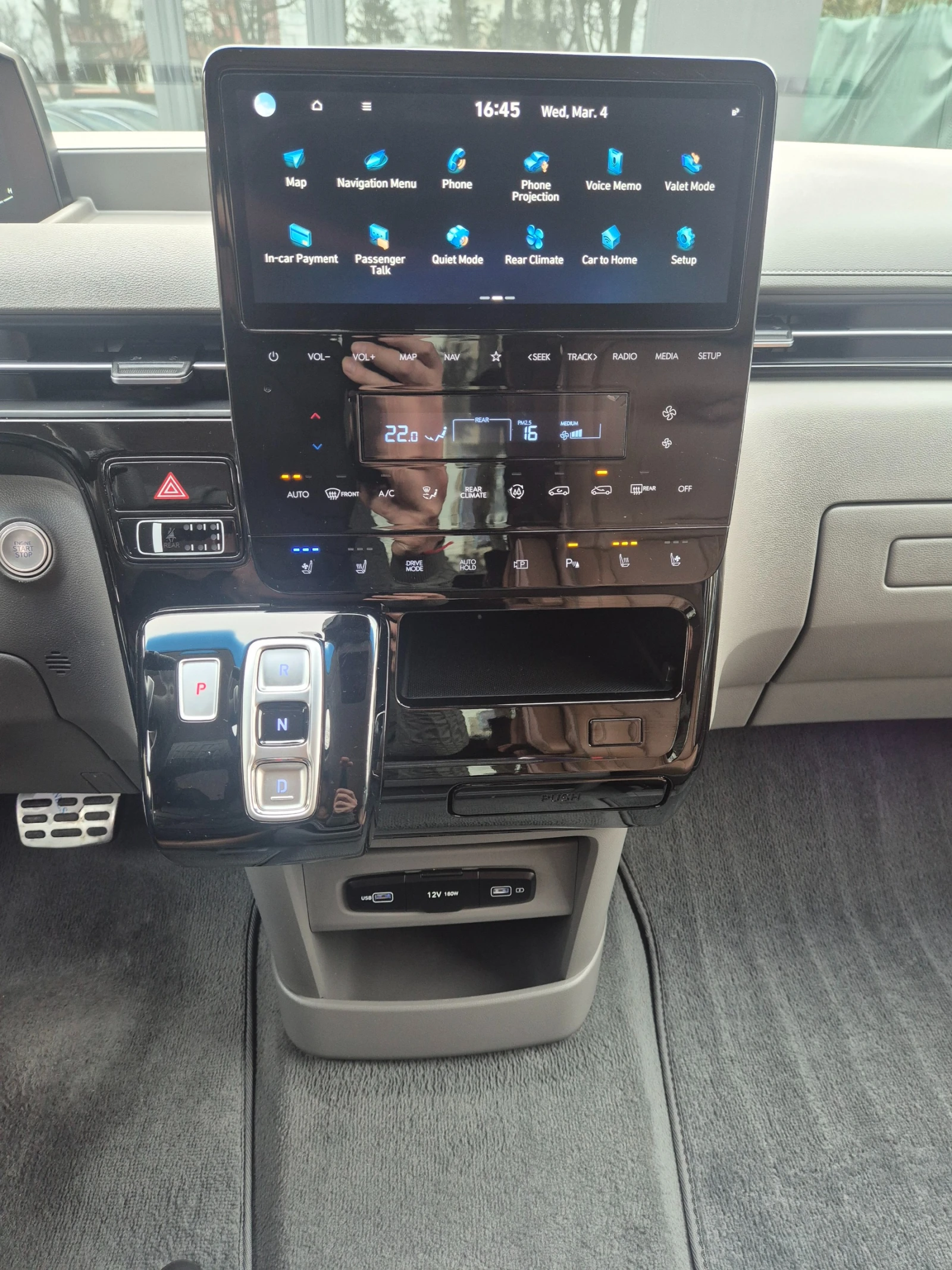 Hyundai Staria 3.5 V6 LPG LAUNGE Налични 2бр. в БГ - изображение 9