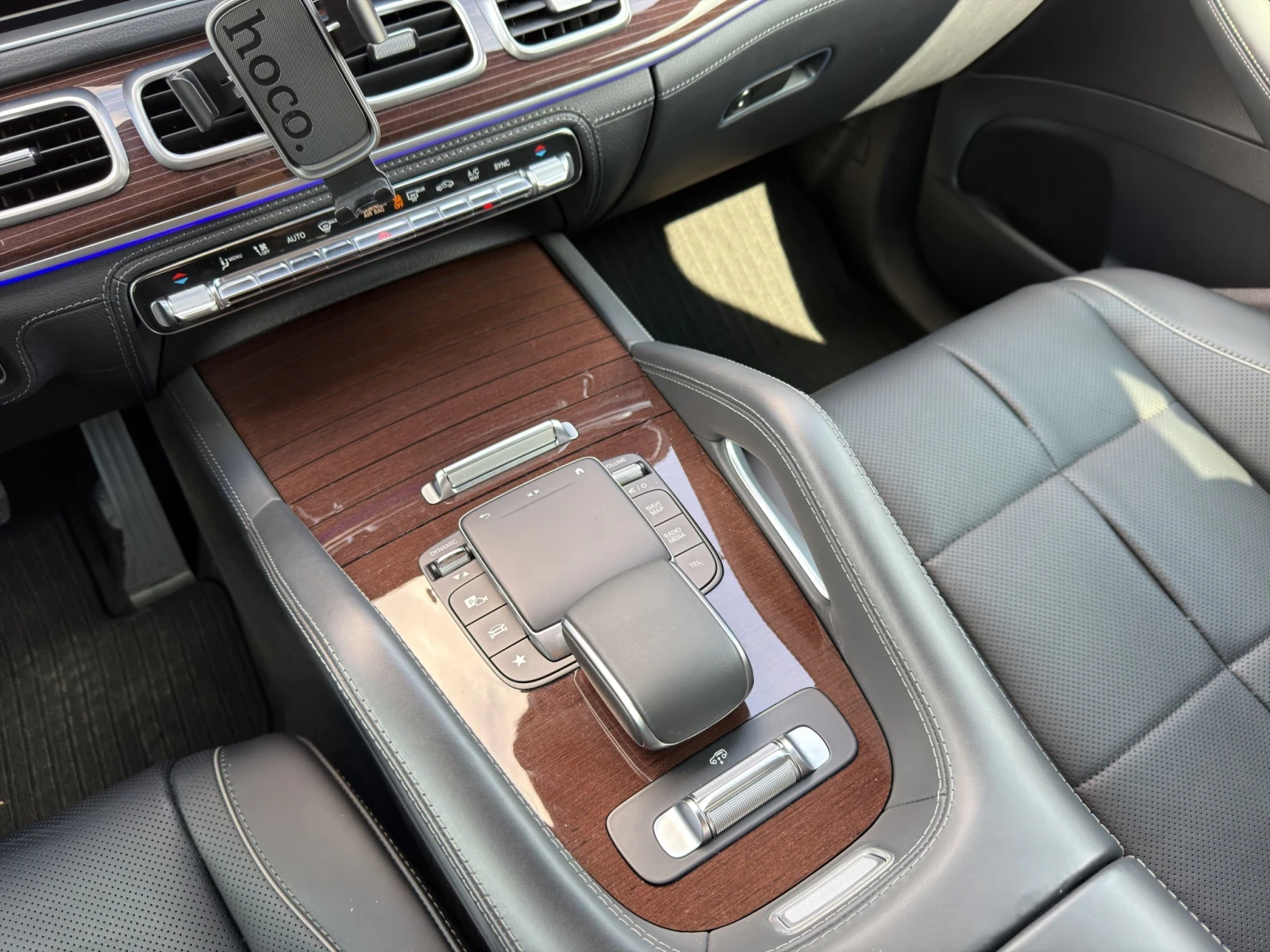 Mercedes-Benz GLE 450 * 4M* AMG* BURM* 360* MANUGAKTUR* Massage* , снимка 13 - Автомобили и джипове - 54028801