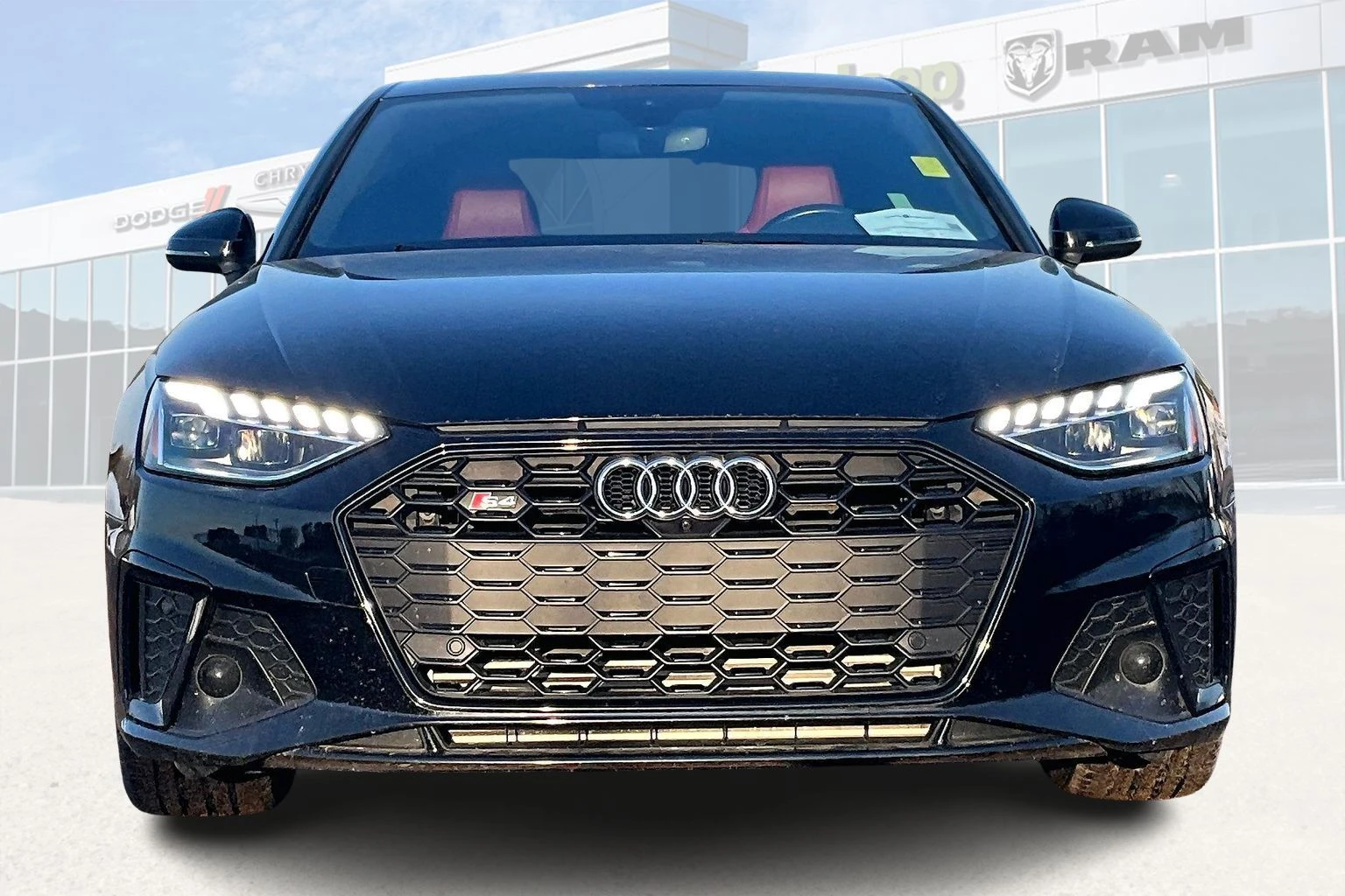 Audi S4 3.0T* quattro* Premium* АвтоКредит* (ЦЕНА ДО БГ), снимка 2 - Автомобили и джипове - 54129089