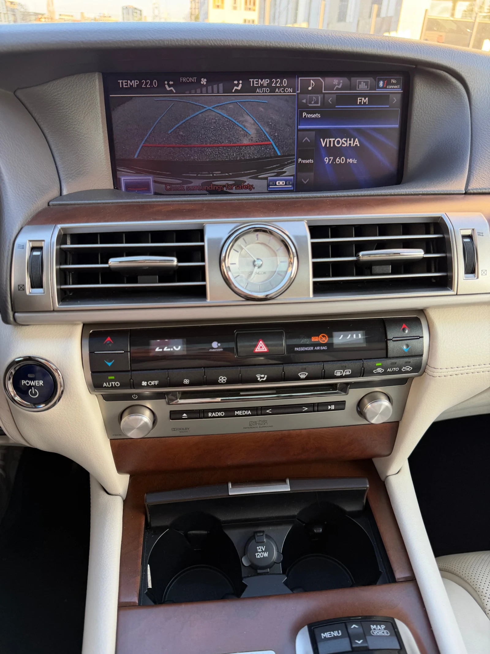 Lexus LS 600 Hybrid 4x4 Long Executive 4xMassage, снимка 13 - Автомобили и джипове - 54145613