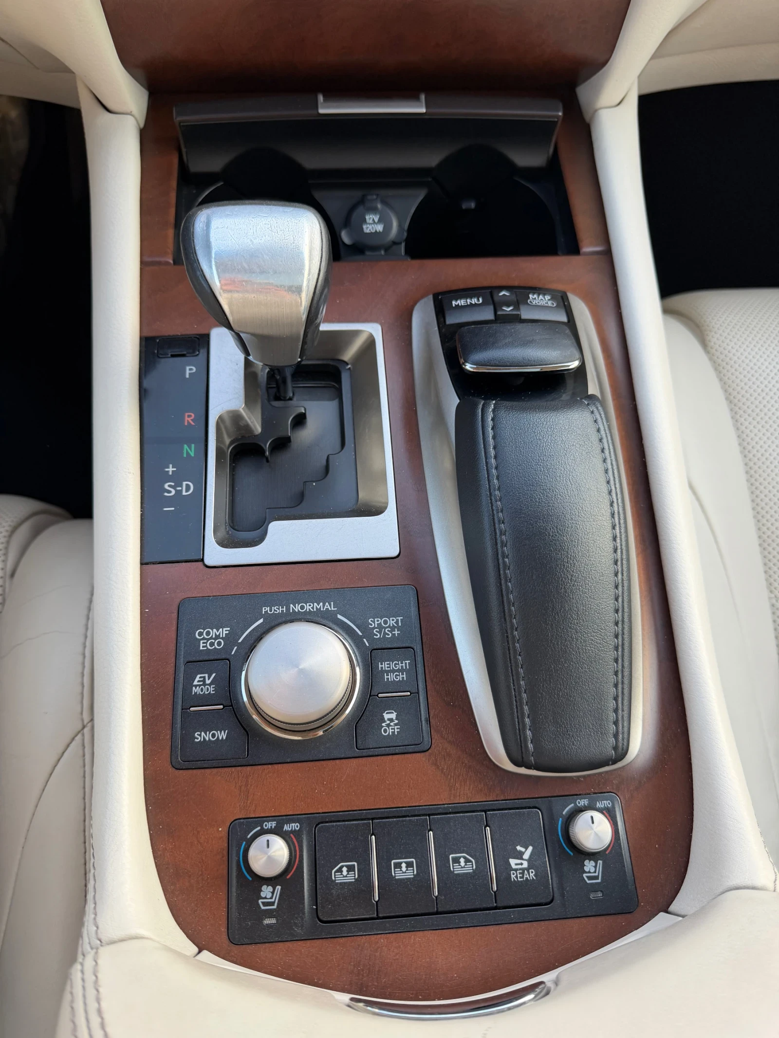 Lexus LS 600 Hybrid 4x4 Long Executive 4xMassage, снимка 16 - Автомобили и джипове - 54145613