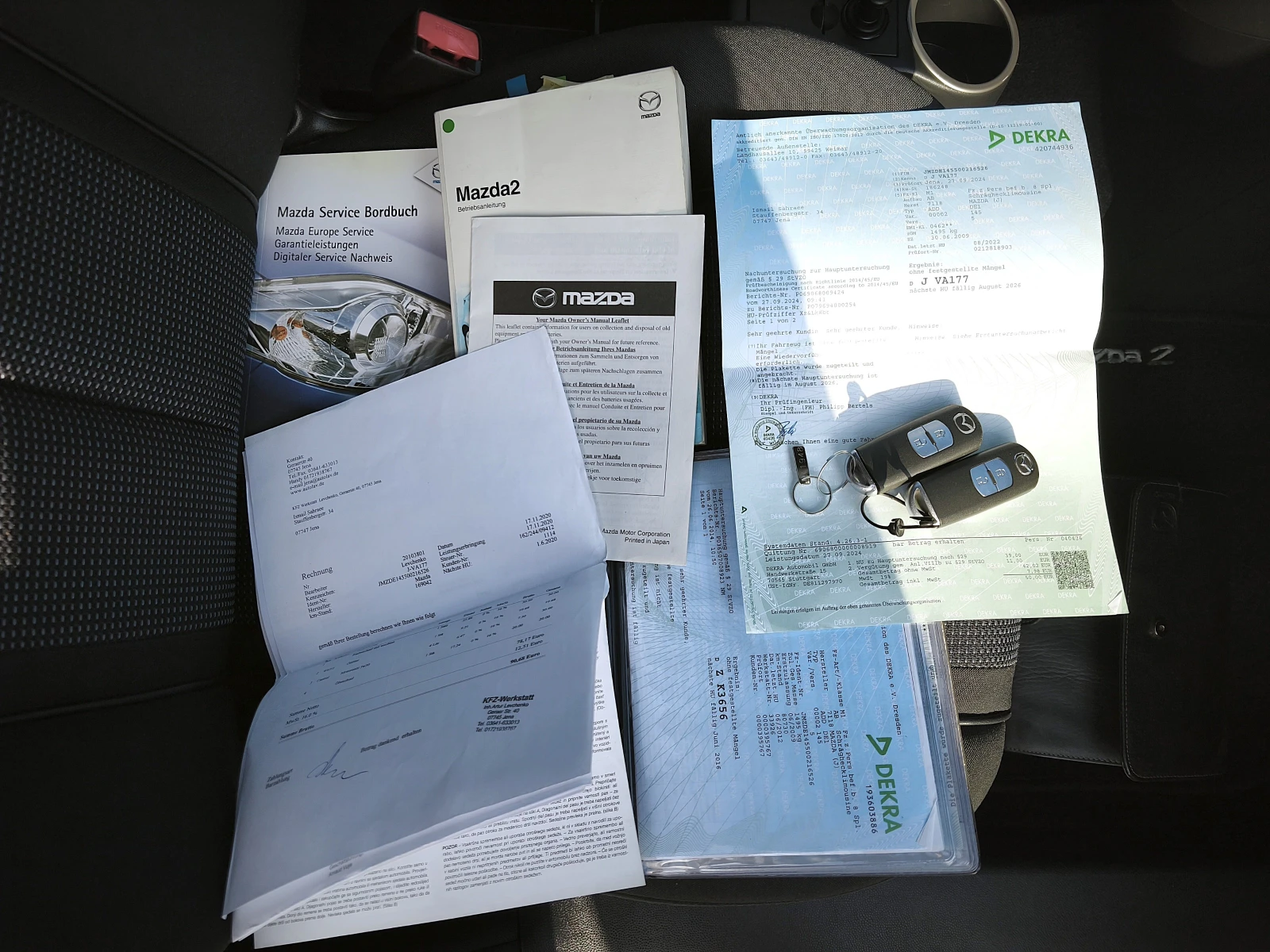 Mazda 2 1.5i AUTOMATIC - KEYLESS - FACELIFT, снимка 14 - Автомобили и джипове - 54801445