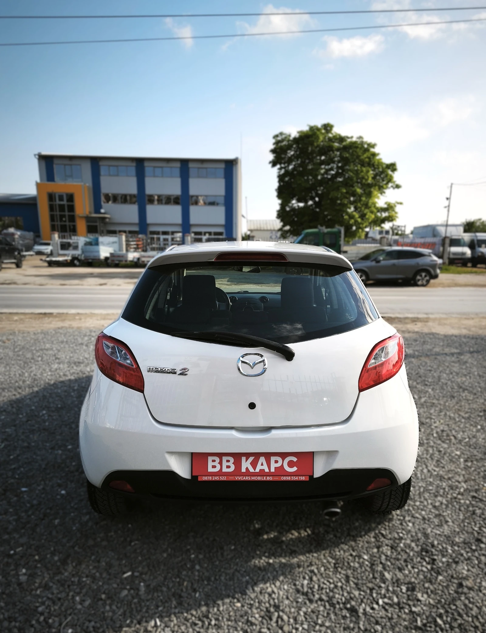 Mazda 2 1.5i AUTOMATIC - KEYLESS - FACELIFT, снимка 5 - Автомобили и джипове - 54801445