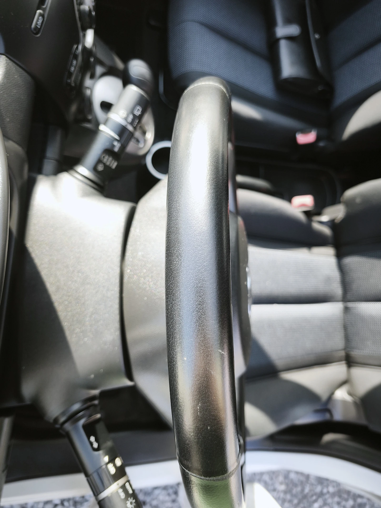 Mazda 2 1.5i AUTOMATIC - KEYLESS - FACELIFT, снимка 12 - Автомобили и джипове - 54801445