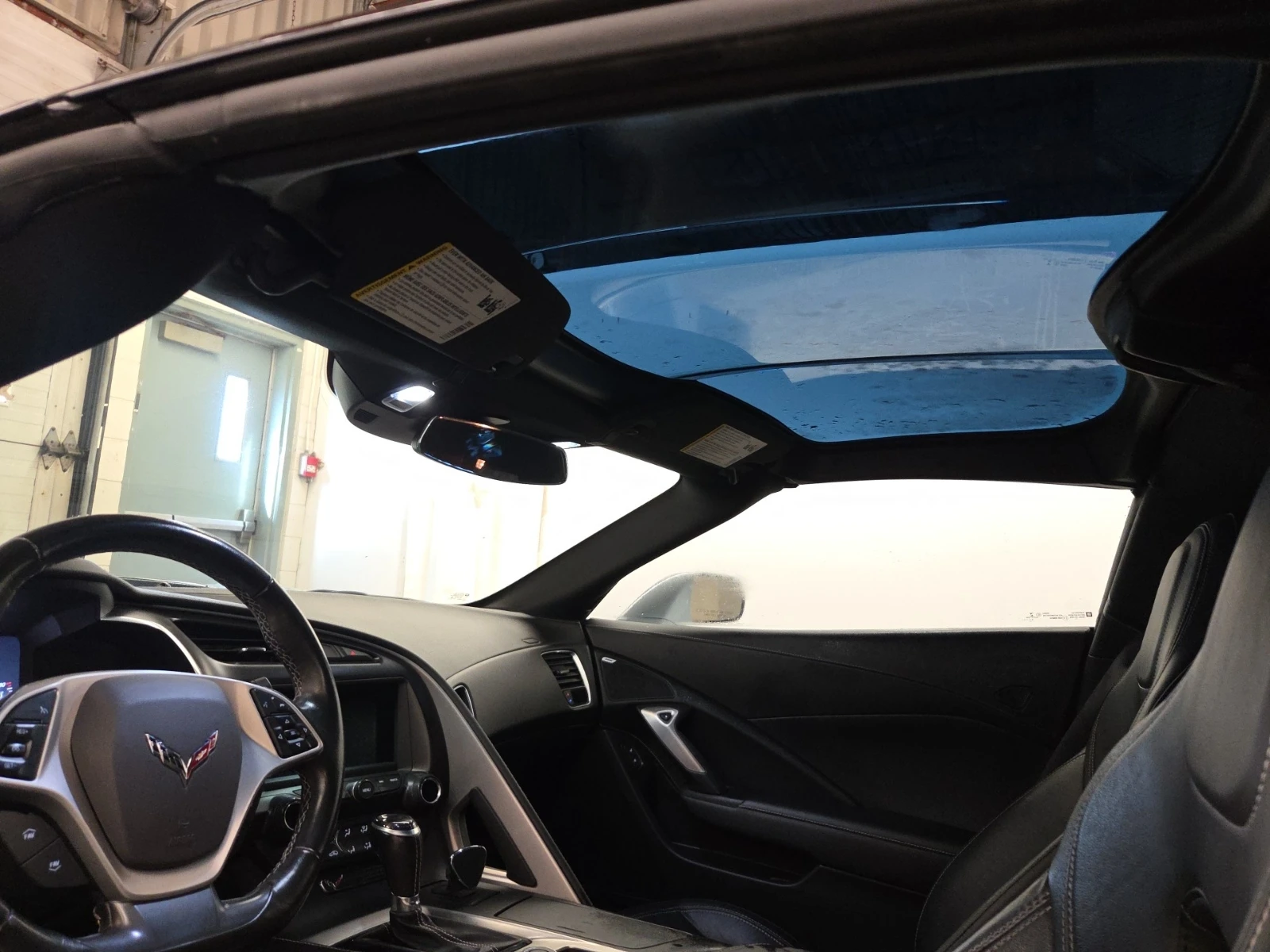 Chevrolet Corvette 1LT, снимка 12 - Автомобили и джипове - 55017944
