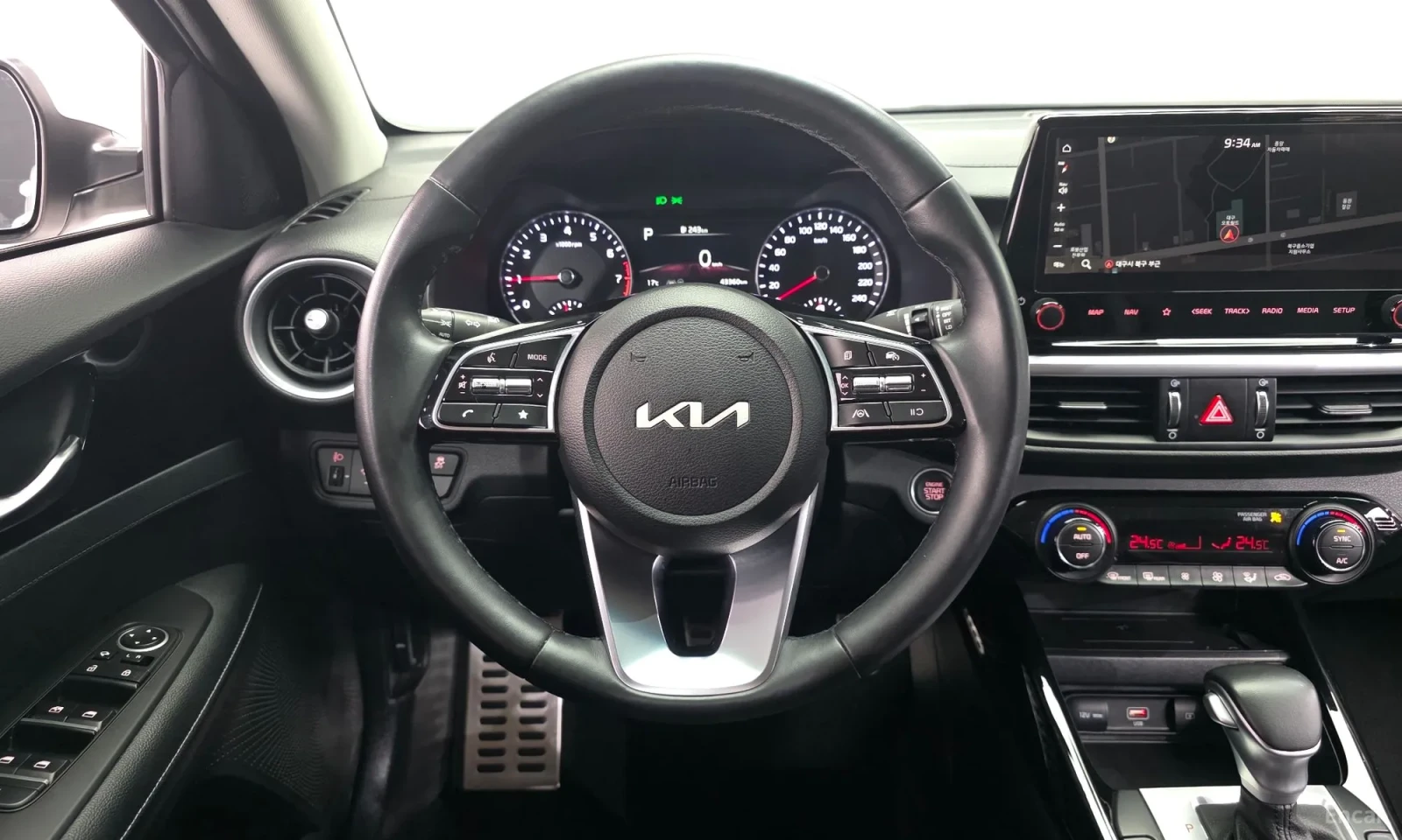 Kia K3, снимка 12 - Автомобили и джипове - 55200663