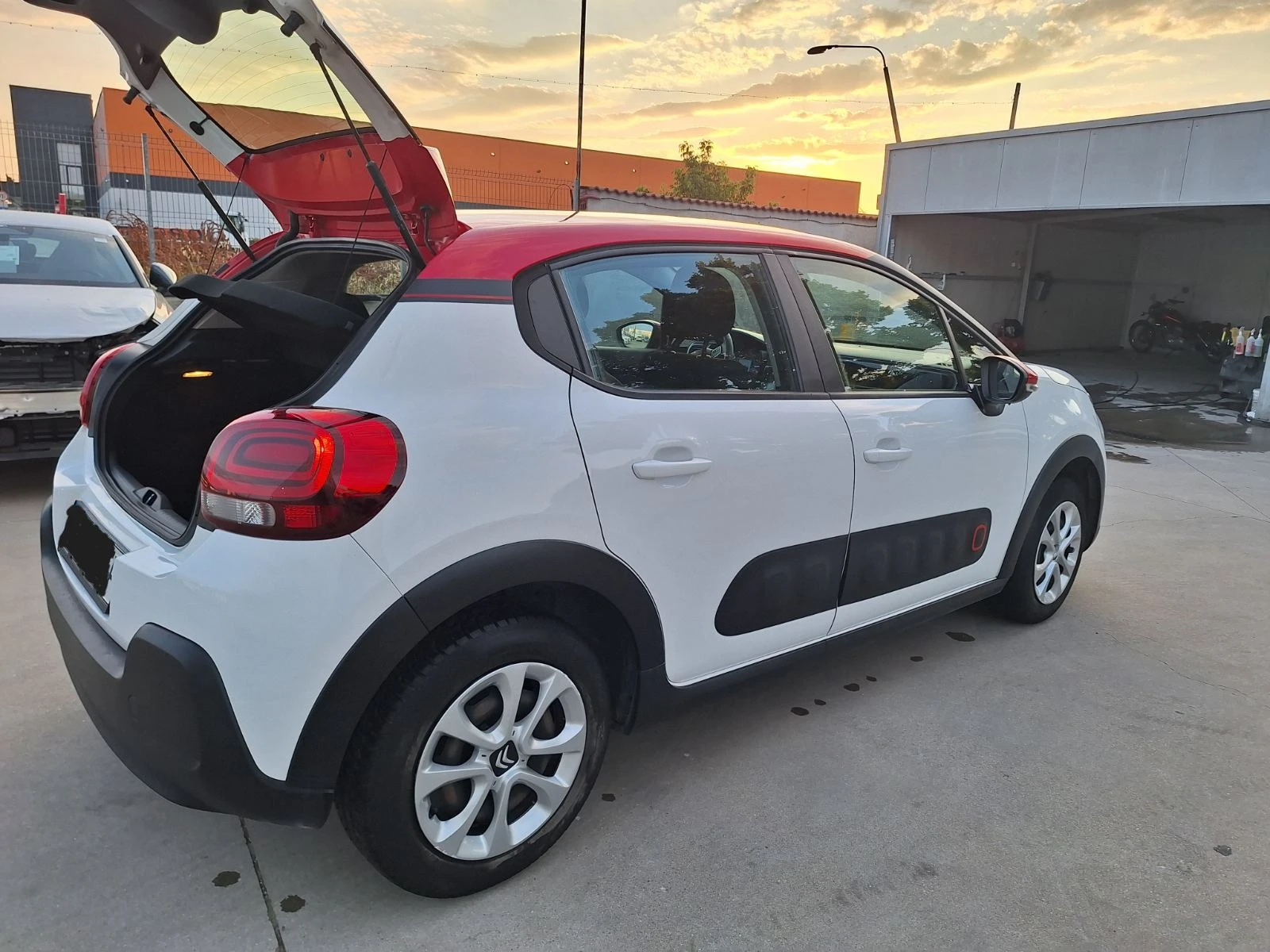 Citroen C3 1.2 PURETECH, снимка 6 - Автомобили и джипове - 55509668