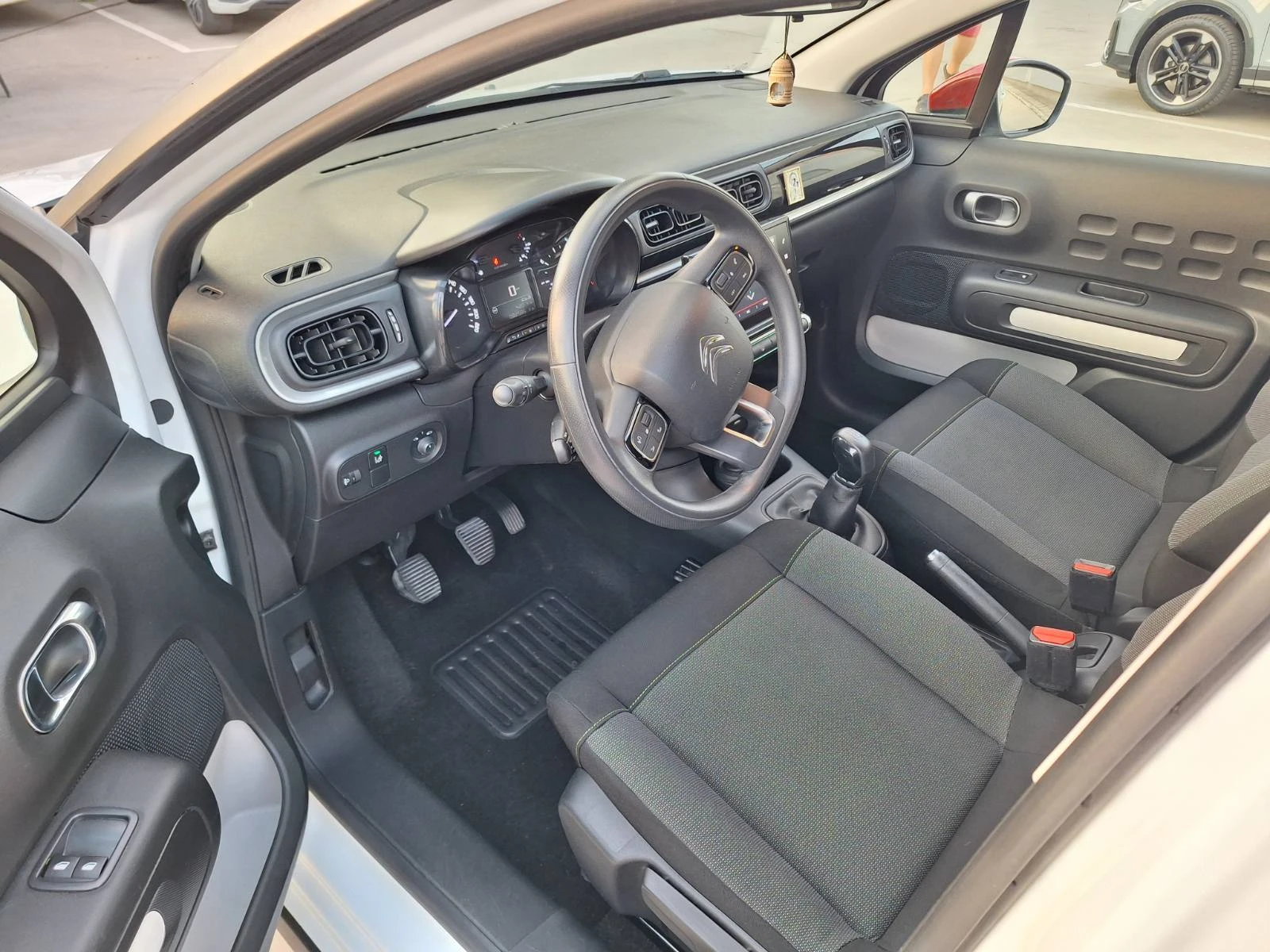 Citroen C3 1.2 PURETECH, снимка 12 - Автомобили и джипове - 55509668
