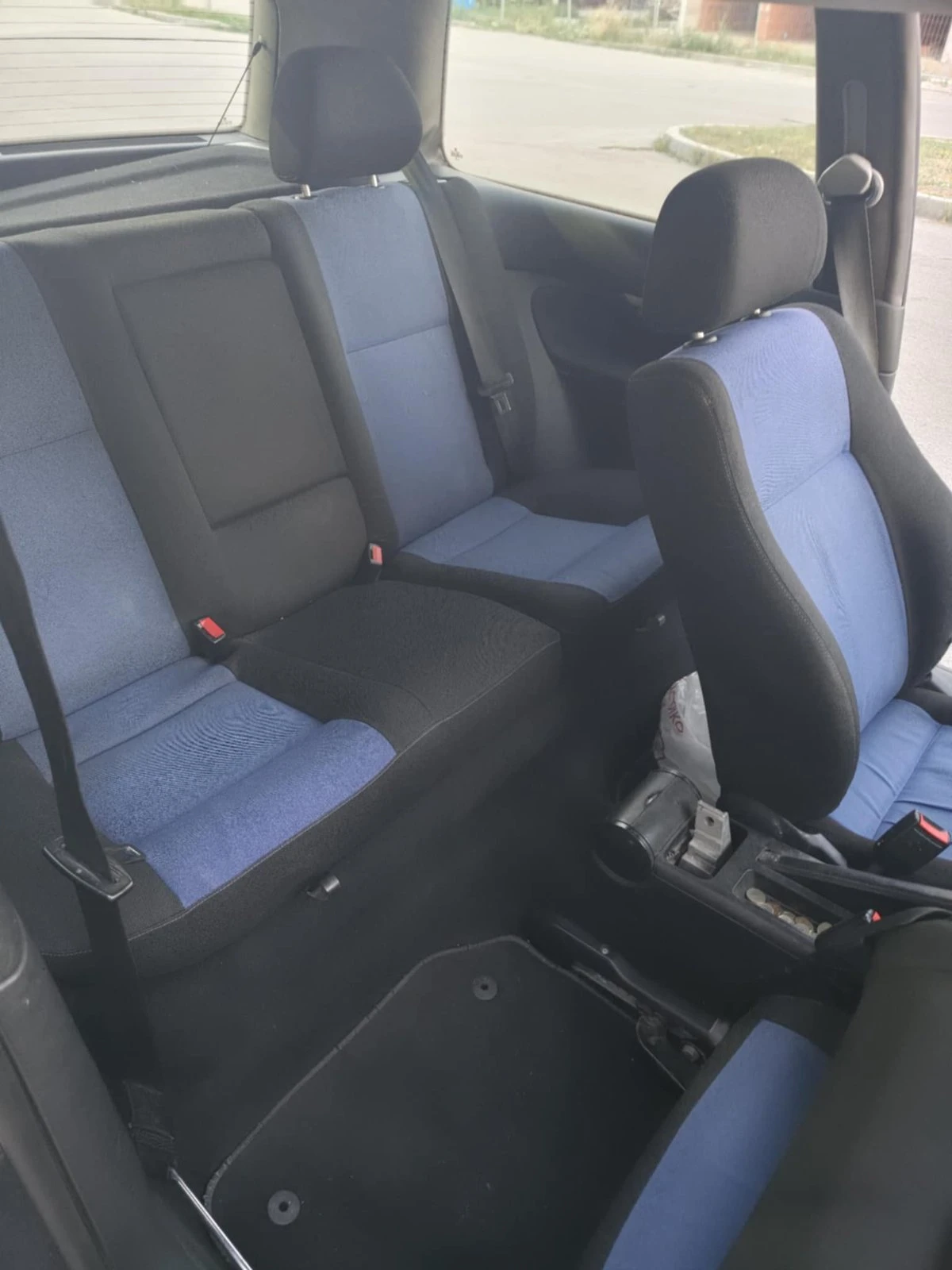 VW Golf 1.9 TDI, снимка 7 - Автомобили и джипове - 55624350