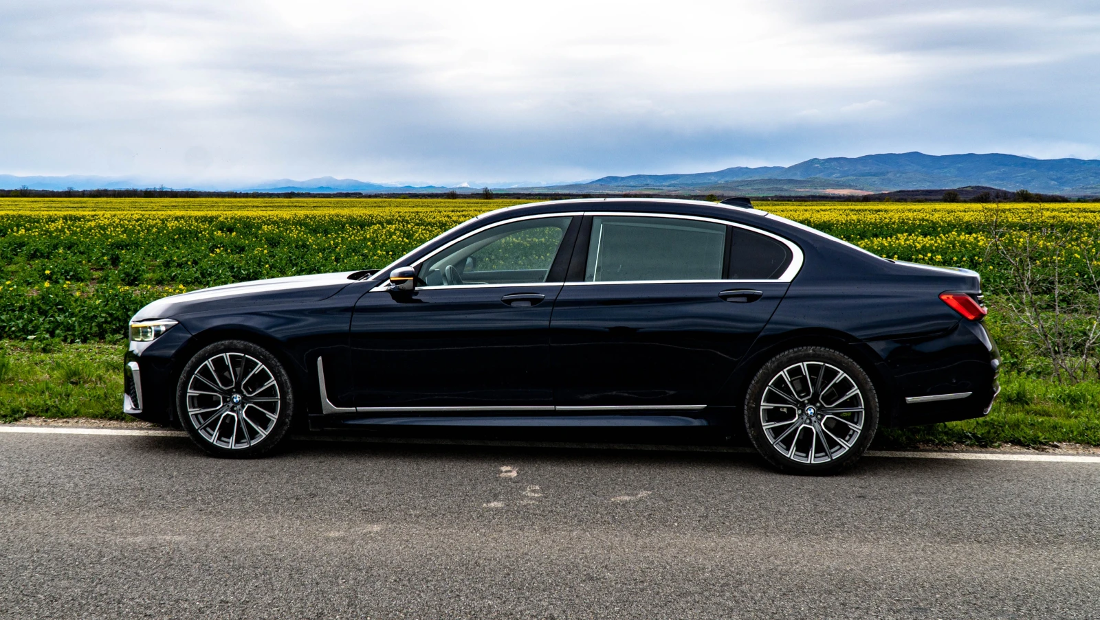 BMW 740 B58B30B, снимка 2 - Автомобили и джипове - 55725861