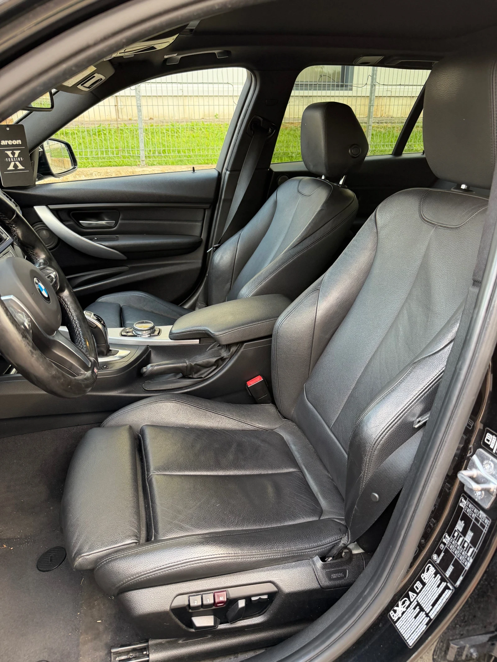 BMW 335 X-drive/M-pack/FULL/БАРТЕР, снимка 10 - Автомобили и джипове - 55826180