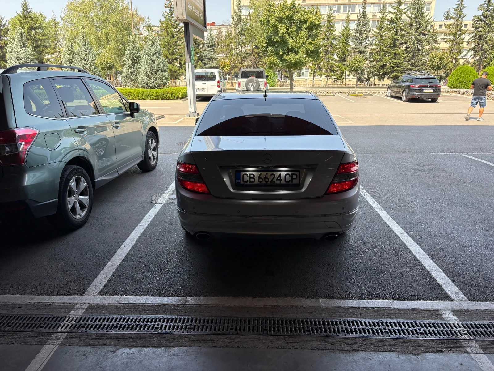 Mercedes-Benz C 320, снимка 9 - Автомобили и джипове - 55900298