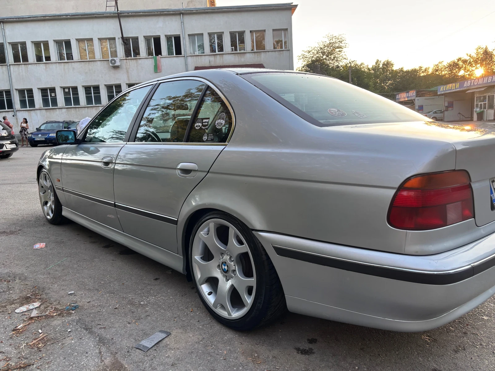 BMW 525, снимка 4 - Автомобили и джипове - 55991869