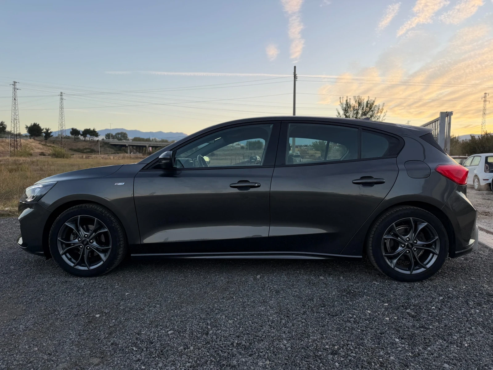 Ford Focus 1.0/st line/camera/pdc/navi/autopark/лизинг, снимка 3 - Автомобили и джипове - 56379890