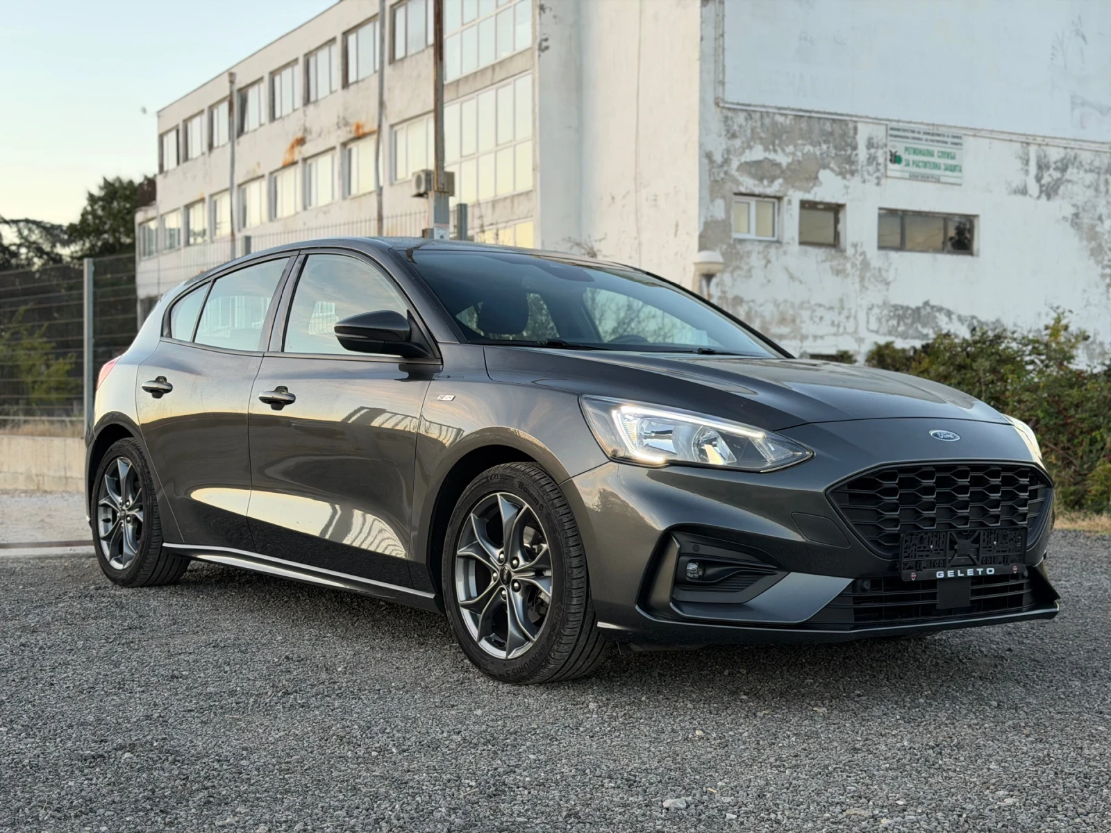 Ford Focus 1.0/st line/camera/pdc/navi/autopark/лизинг, снимка 8 - Автомобили и джипове - 56379890
