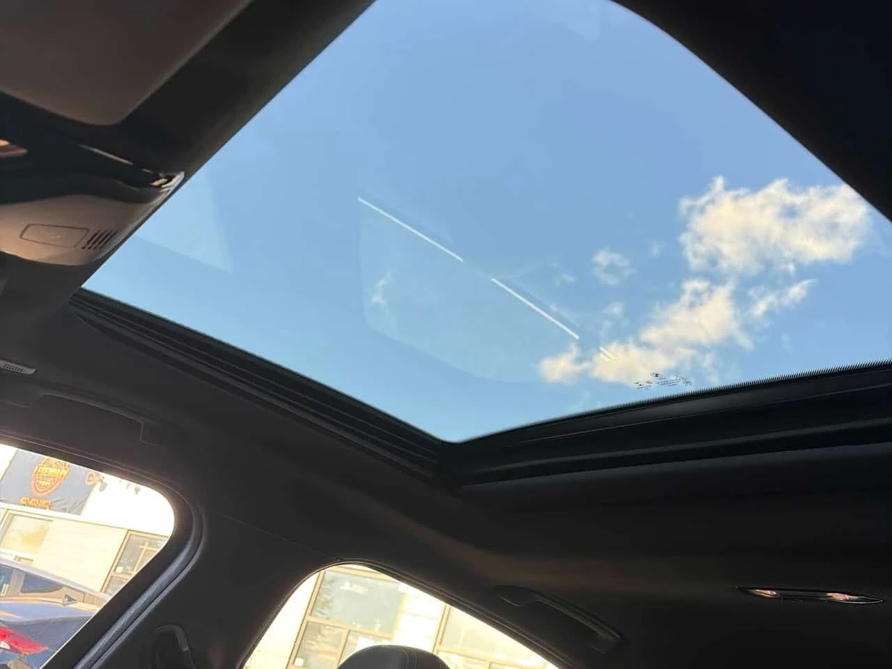 BMW 330 i xDrive M ����� / Harman / Carfax  | Mobile.bg � ����������� 10