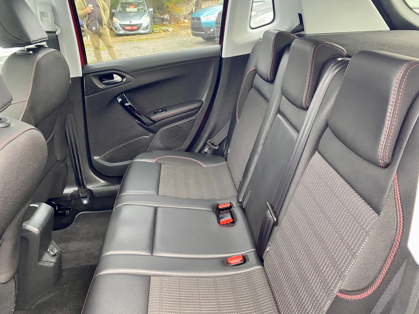 Peugeot 2008, снимка 5 - Автомобили и джипове - 56471949