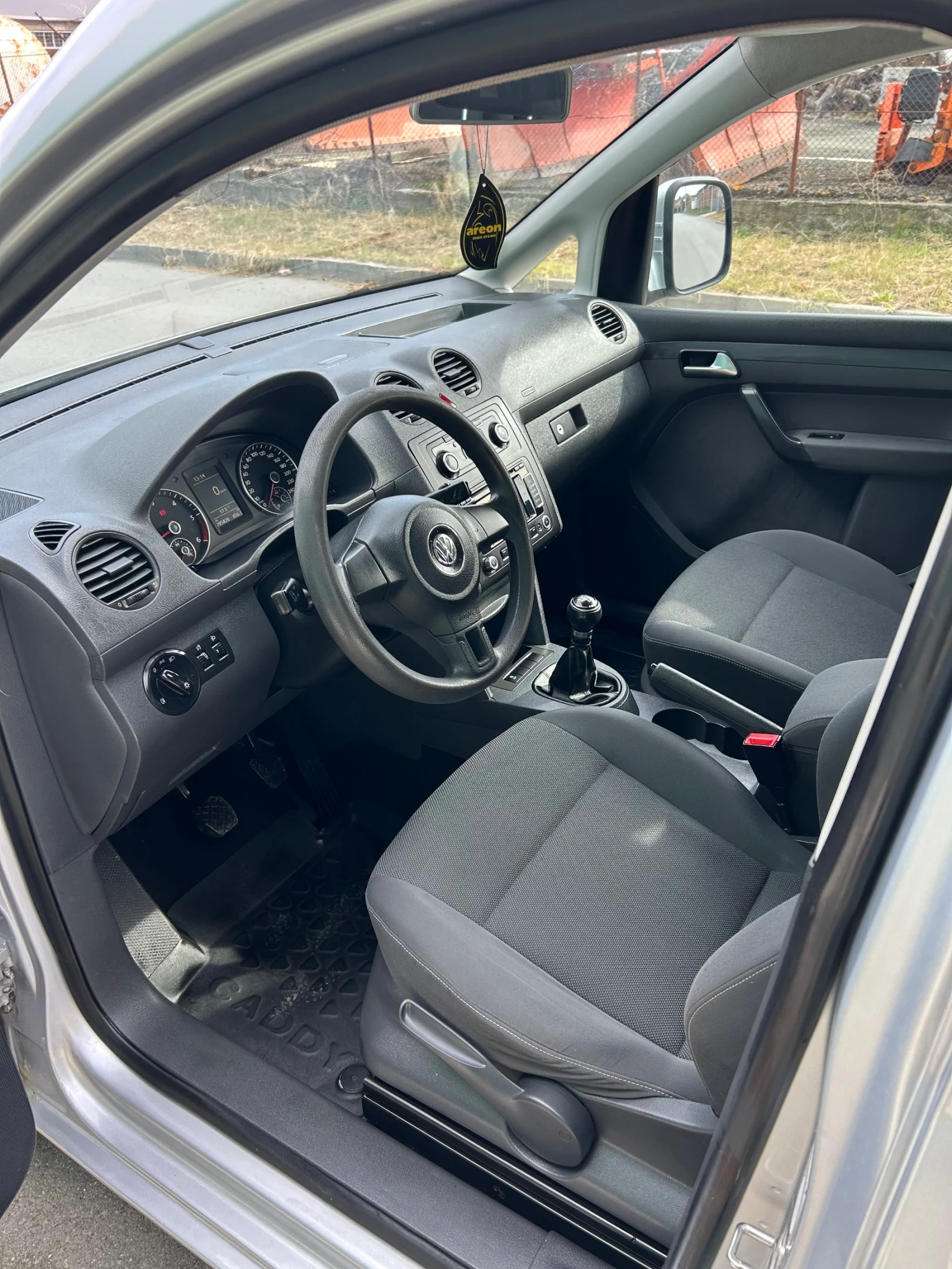 VW Caddy 2.0 4x4, снимка 9 - Автомобили и джипове - 56518995
