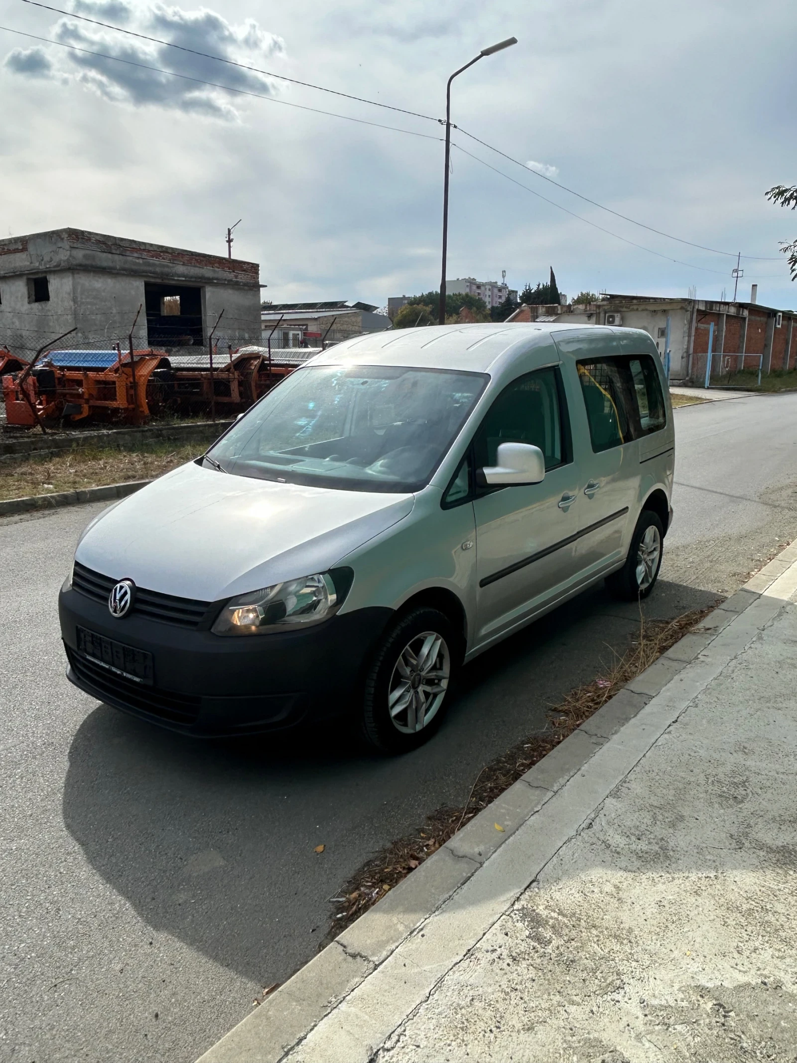 VW Caddy 2.0 4x4, снимка 6 - Автомобили и джипове - 56518995