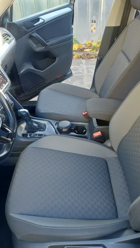 VW Tiguan 1.5i HIGH LINE, DSG, Distr+ , BMT,  - 38500 лв. / 19684.74 € - 49304299 8