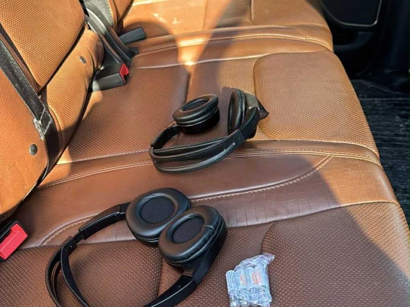 Dodge RAM 1500 5.7 HEMI Limited Longhorn, снимка 8 - Автомобили и джипове - 53566244