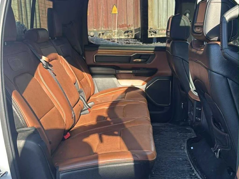 Dodge RAM 1500 5.7 HEMI Limited Longhorn, снимка 6 - Автомобили и джипове - 53566244